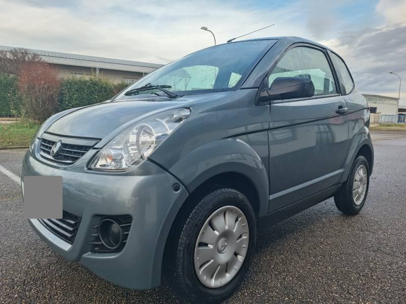 VOITURE SANS PERMIS AIXAM A bOURG EN BRESSE